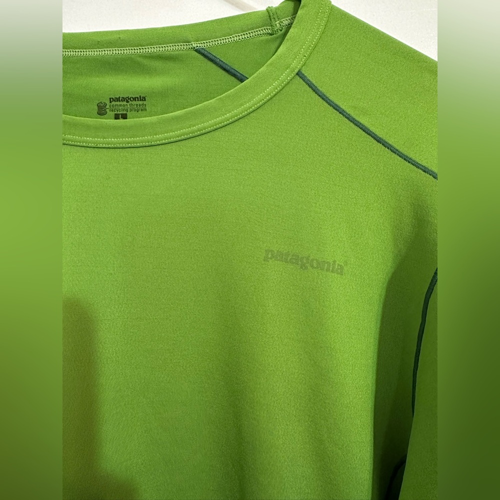 PATAGONIA Mid Weight Base Layer Long Sleeve Green Top - Picture 3 of 7